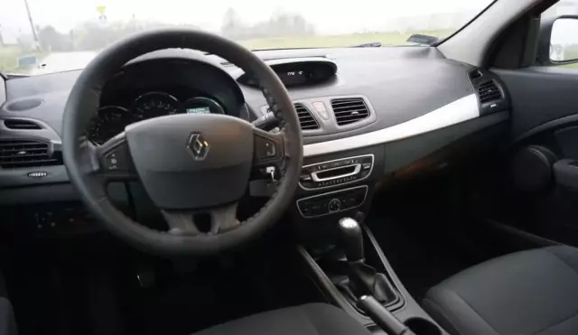 RENAULT Fluence 