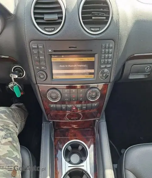 MERCEDES-BENZ GL 