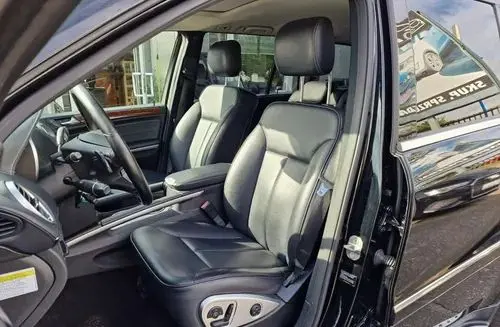 MERCEDES-BENZ GL 