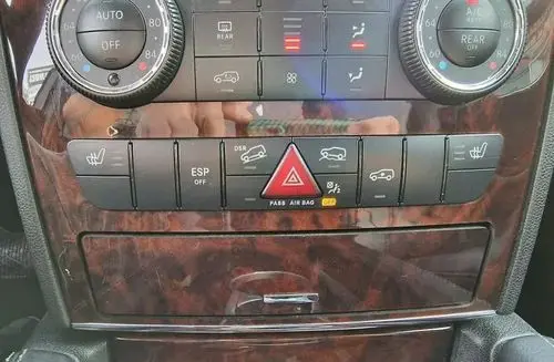 MERCEDES-BENZ GL 