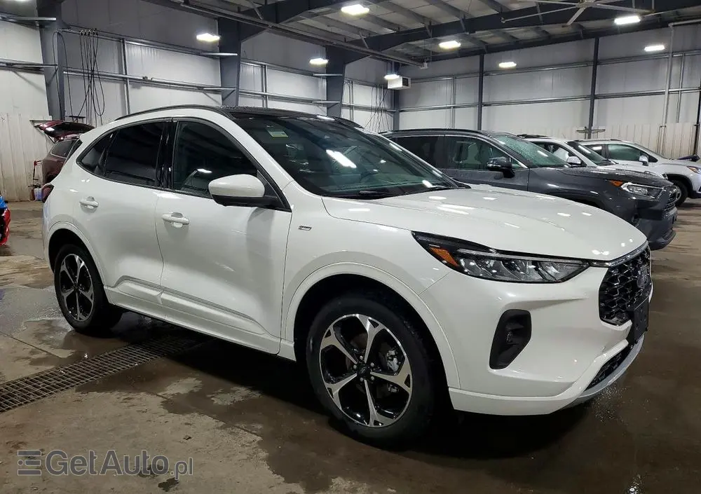 FORD Escape 2.0 EcoBoost AWD Titanium
