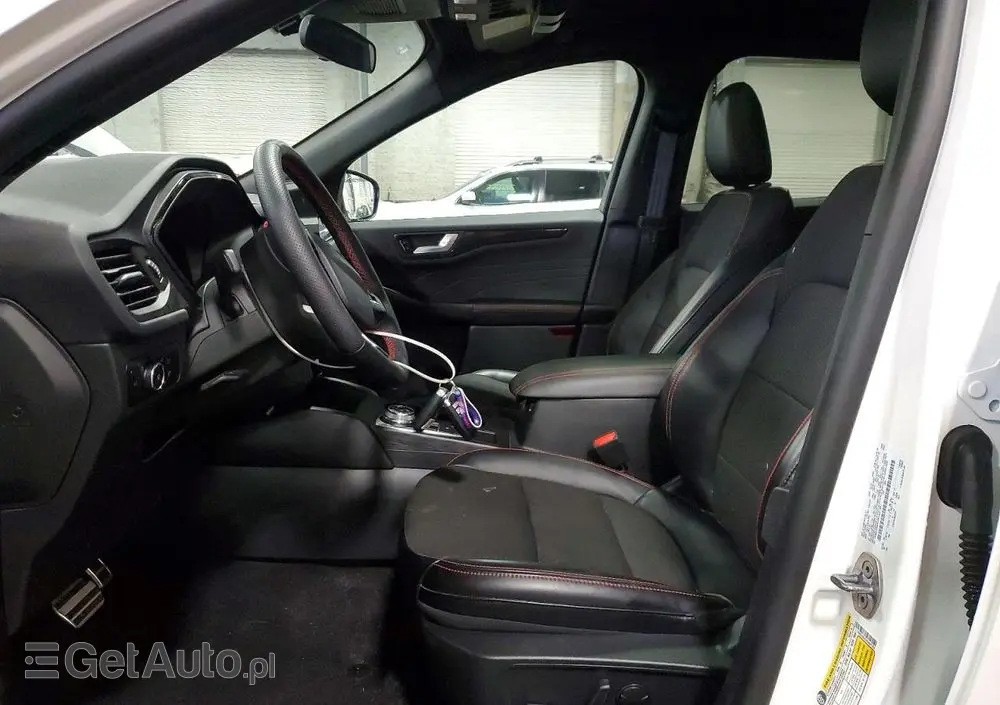 FORD Escape 2.0 EcoBoost AWD Titanium