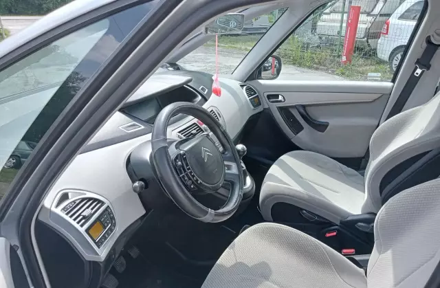 CITROEN C4 1.6 HDi (109 KM)