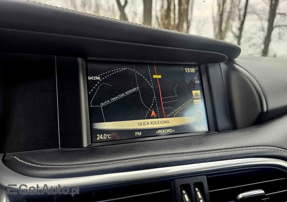 INFINITI Q30 1.6t Premium