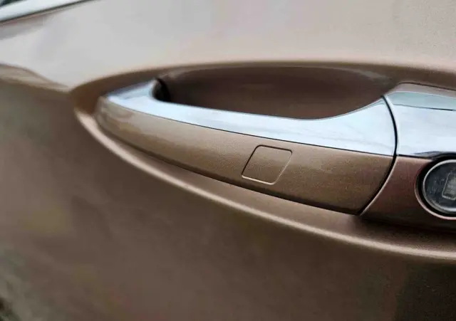 INFINITI Q30 1.6t Premium