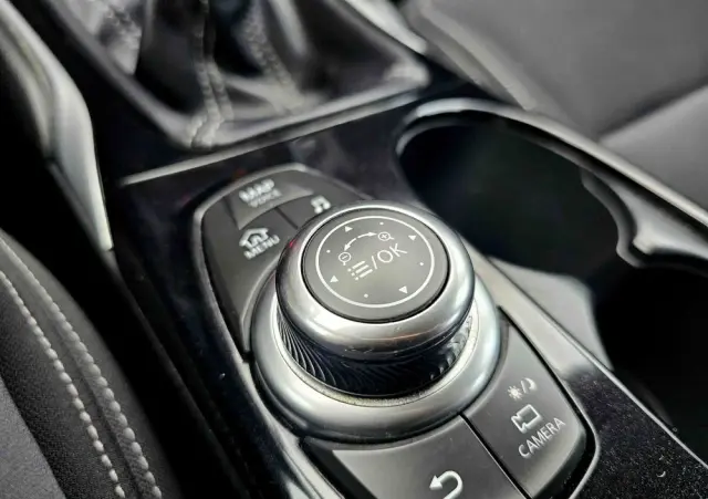 INFINITI Q30 1.6t Premium