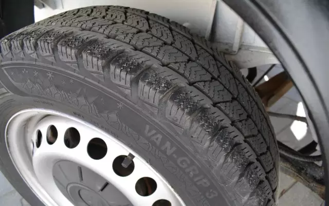 VOLKSWAGEN TRANSPORTER T6 DOKA NISKI PRZEBIEG 