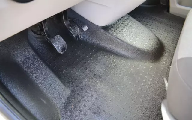 VOLKSWAGEN TRANSPORTER T6 DOKA NISKI PRZEBIEG 