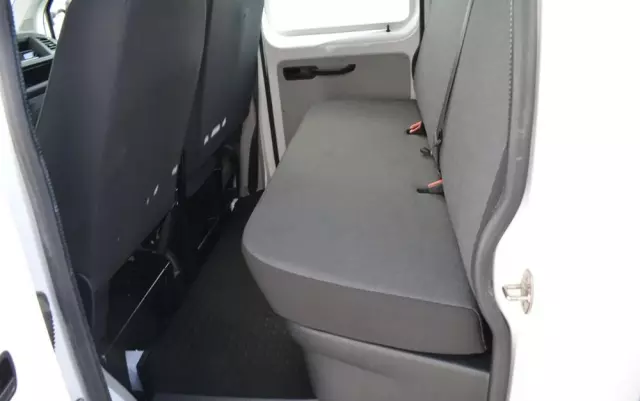 VOLKSWAGEN TRANSPORTER T6 DOKA NISKI PRZEBIEG 