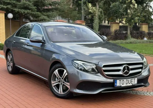 MERCEDES-BENZ Klasa E 