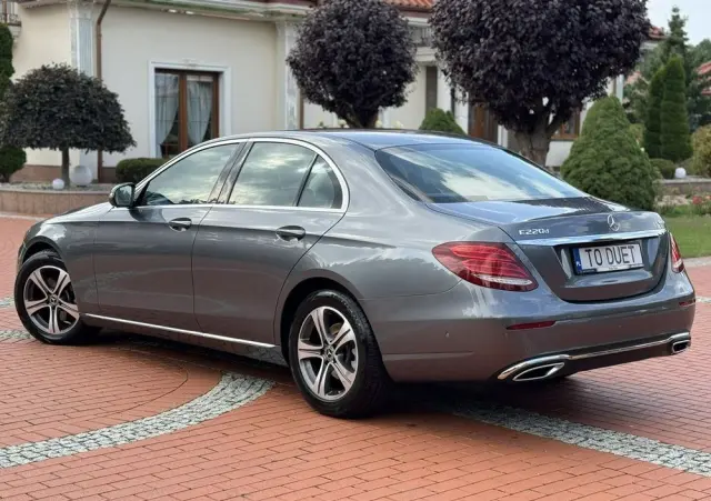 MERCEDES-BENZ Klasa E 