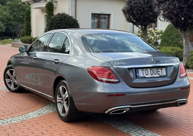 MERCEDES-BENZ Klasa E 