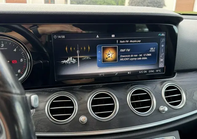 MERCEDES-BENZ Klasa E 