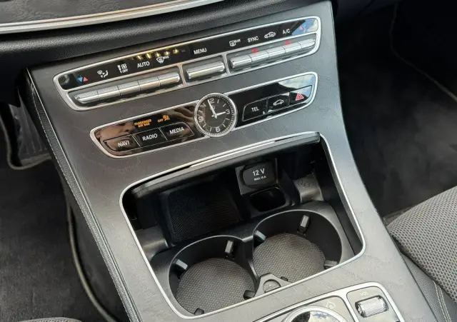 MERCEDES-BENZ Klasa E 