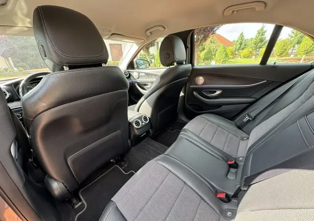 MERCEDES-BENZ Klasa E 