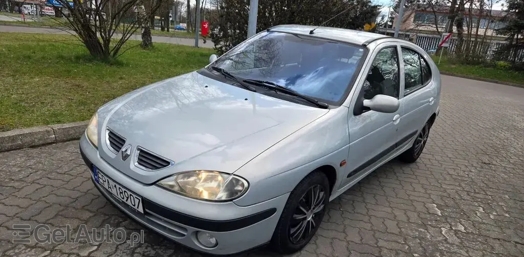 RENAULT Megane 