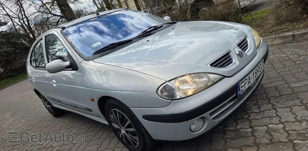 RENAULT Megane 