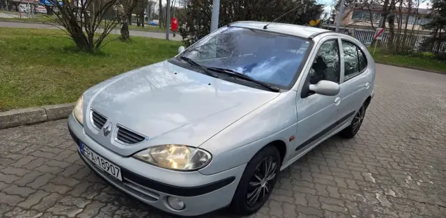 RENAULT Megane 
