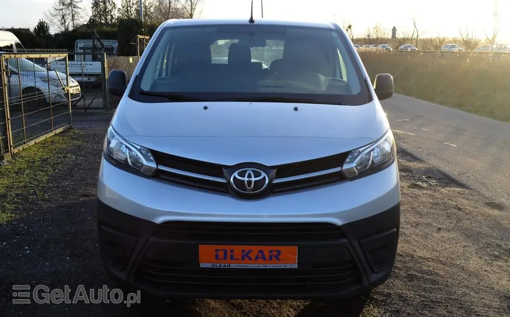 TOYOTA Proace 