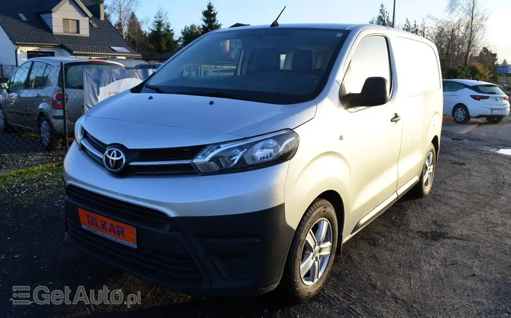 TOYOTA Proace 