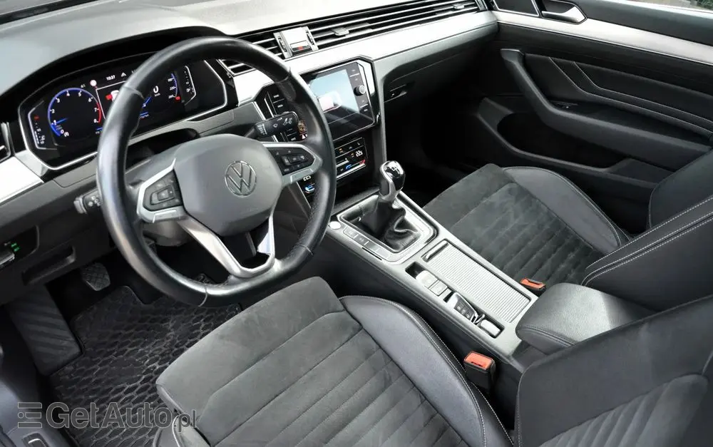 VOLKSWAGEN Passat 1.5 TSI EVO Elegance