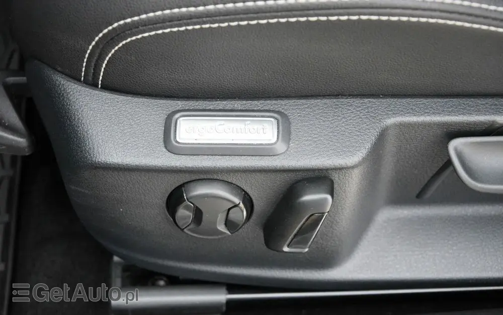 VOLKSWAGEN Passat 1.5 TSI EVO Elegance