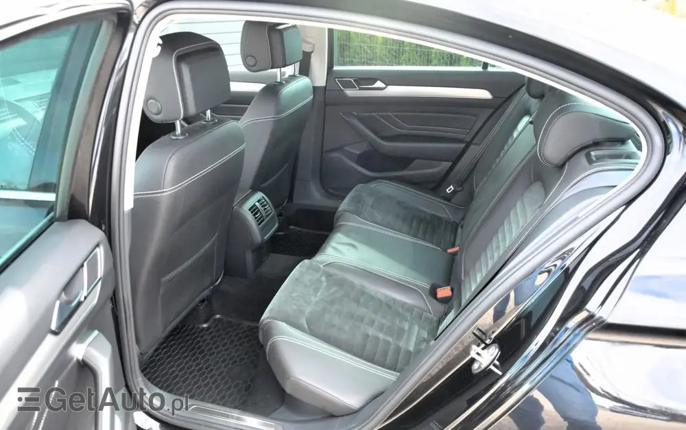 VOLKSWAGEN Passat 1.5 TSI EVO Elegance