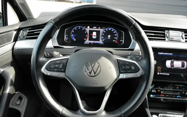VOLKSWAGEN Passat 1.5 TSI EVO Elegance