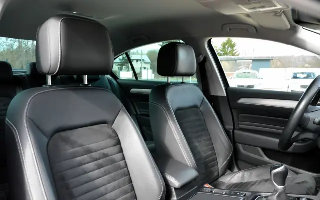 VOLKSWAGEN Passat 1.5 TSI EVO Elegance