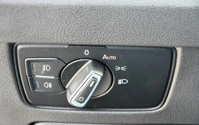 VOLKSWAGEN Passat 1.5 TSI EVO Elegance