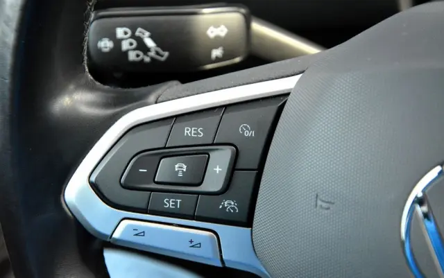 VOLKSWAGEN Passat 1.5 TSI EVO Elegance