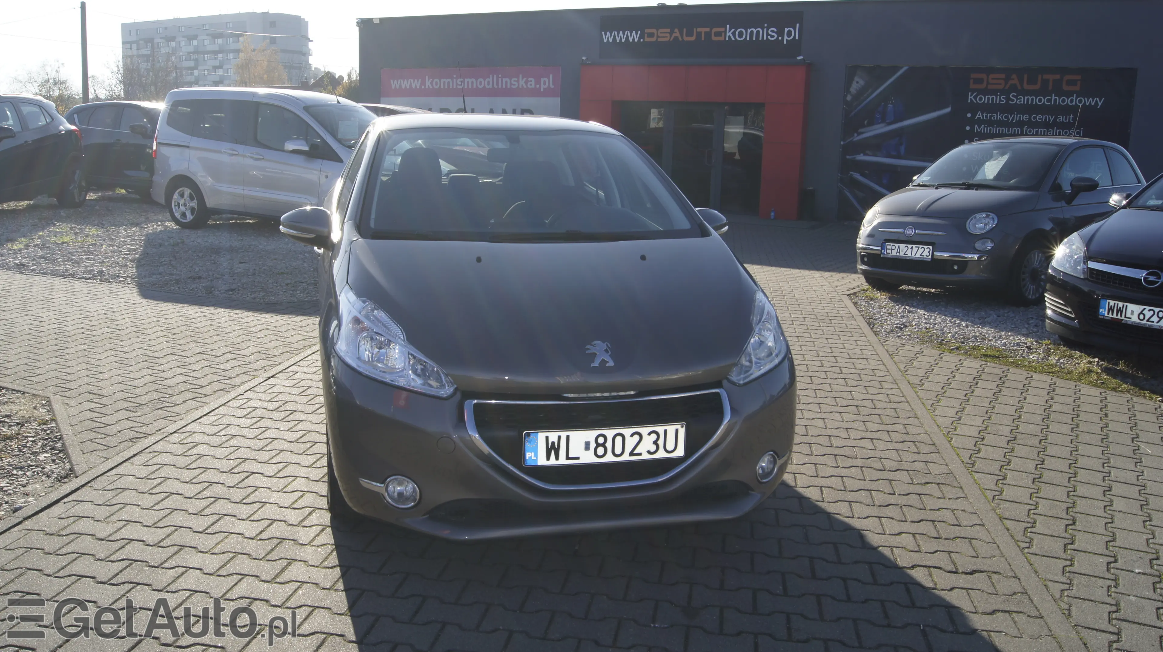 PEUGEOT 208 Allure