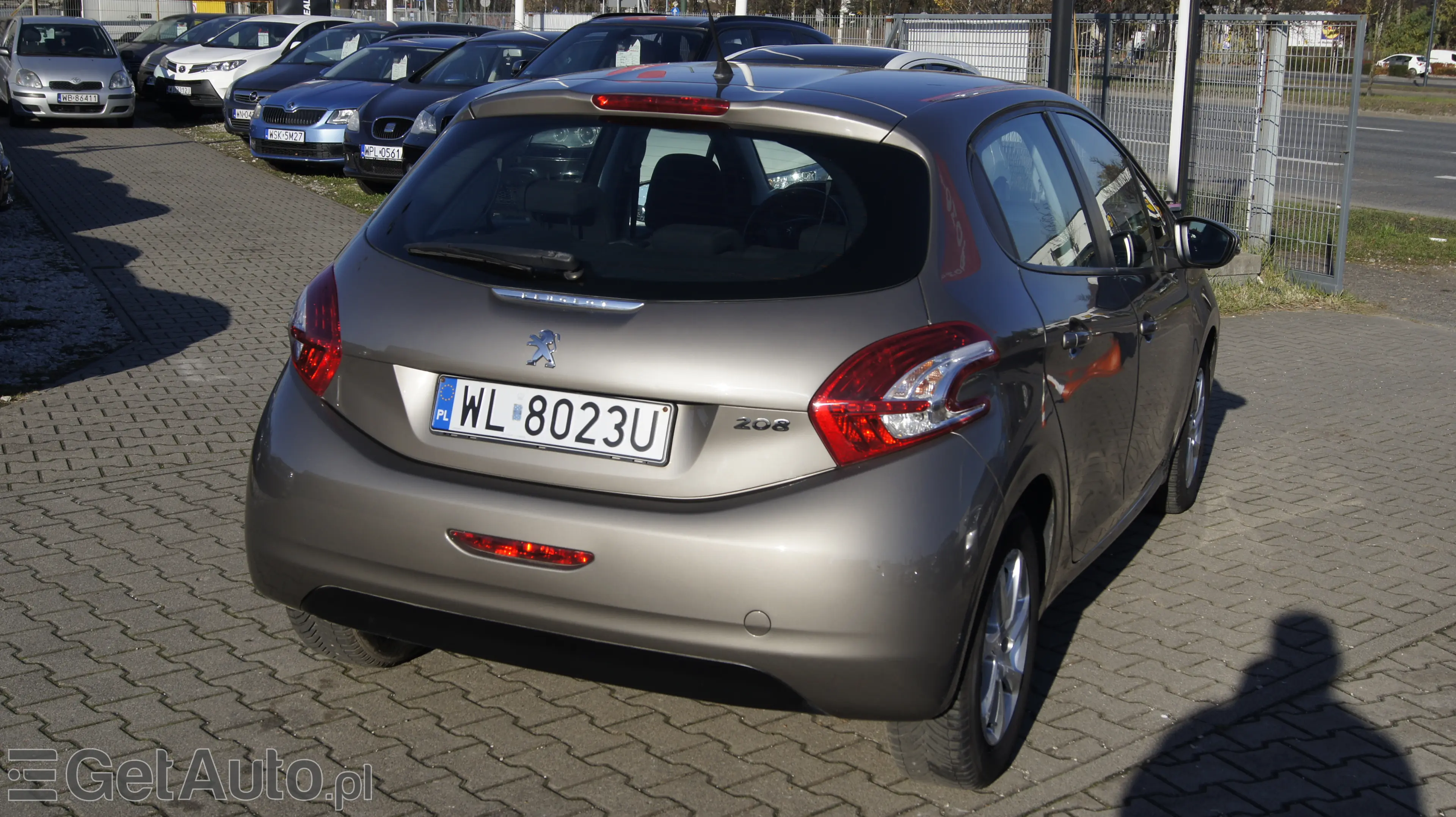 PEUGEOT 208 Allure