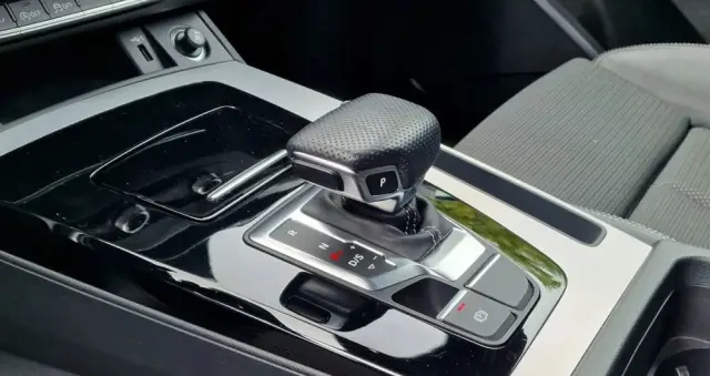 AUDI Q5 35 TDI S tronic S line