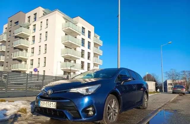 TOYOTA Avensis 2.0 Valvematic (152 KM) Multidrive S