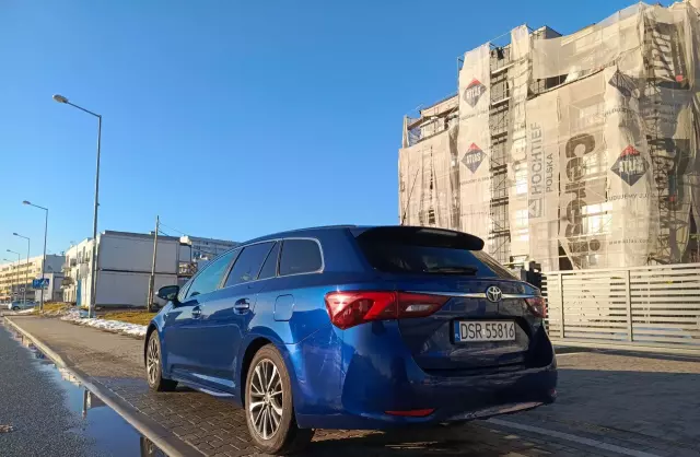 TOYOTA Avensis 2.0 Valvematic (152 KM) Multidrive S