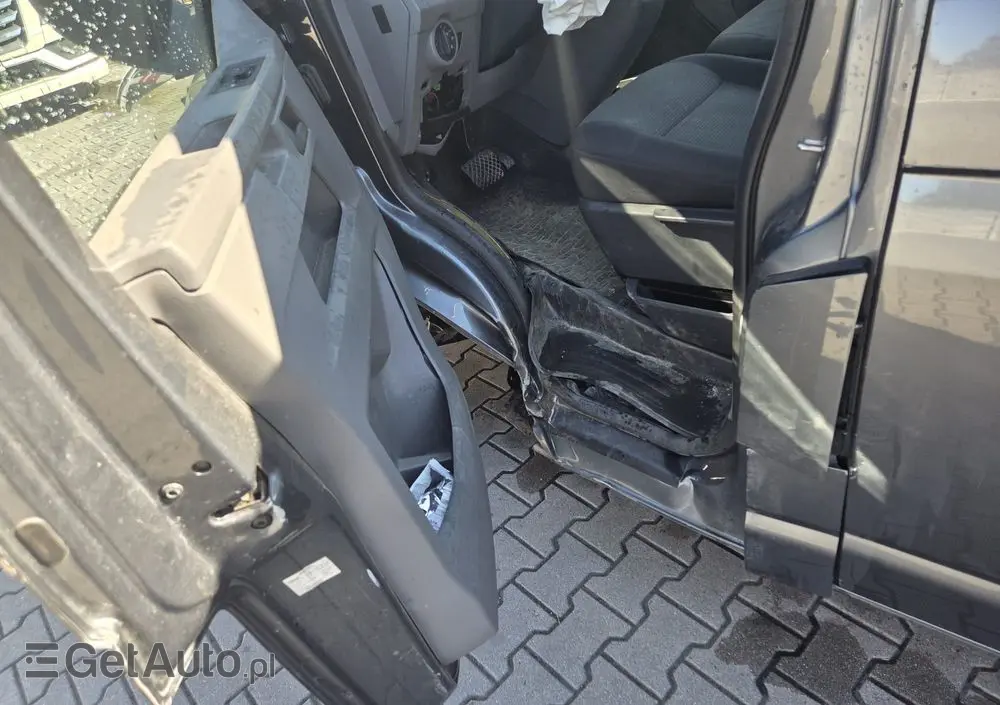 VOLKSWAGEN TRANSPORTER 2,0 TDI *DSG * NAVI * KAMERA 