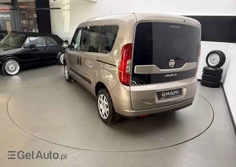 FIAT Doblo 1.4 16V Start&Stopp MyLife Family
