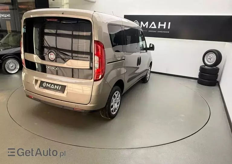 FIAT Doblo 1.4 16V Start&Stopp MyLife Family