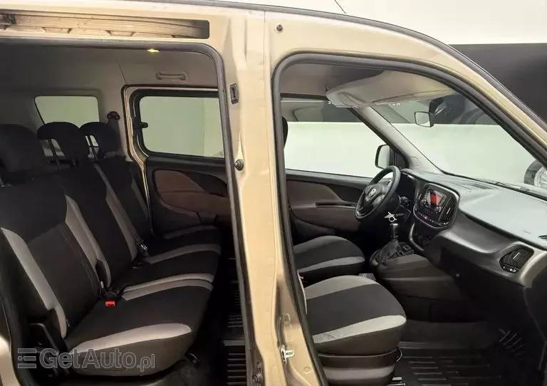 FIAT Doblo 1.4 16V Start&Stopp MyLife Family