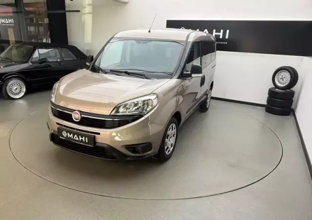 FIAT Doblo 1.4 16V Start&Stopp MyLife Family