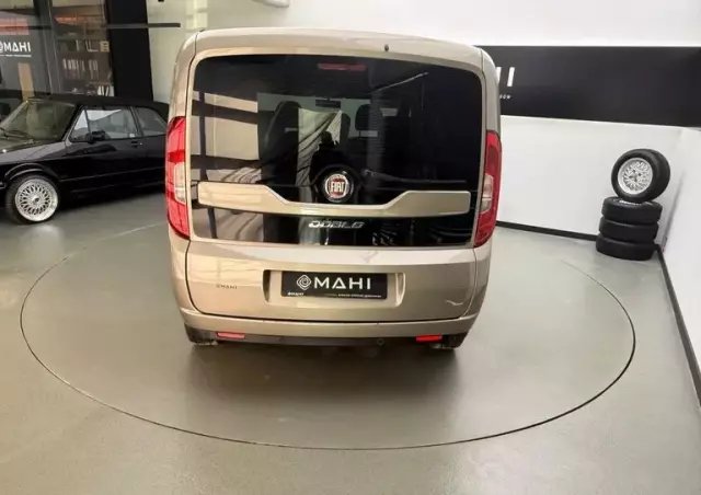FIAT Doblo 1.4 16V Start&Stopp MyLife Family