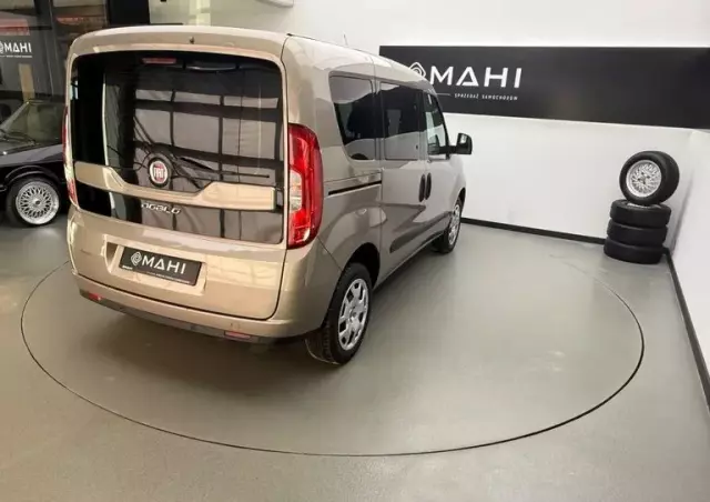 FIAT Doblo 1.4 16V Start&Stopp MyLife Family