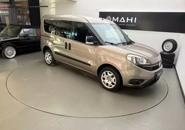 FIAT Doblo 1.4 16V Start&Stopp MyLife Family