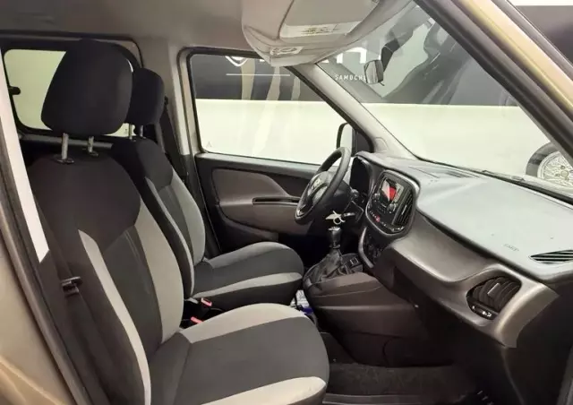 FIAT Doblo 1.4 16V Start&Stopp MyLife Family