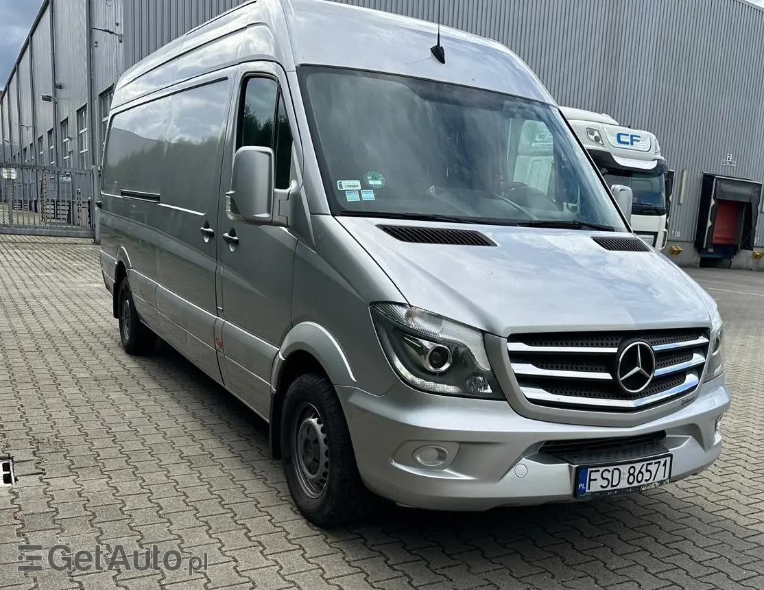 MERCEDES-BENZ Sprinter 319