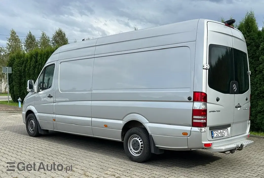 MERCEDES-BENZ Sprinter 319