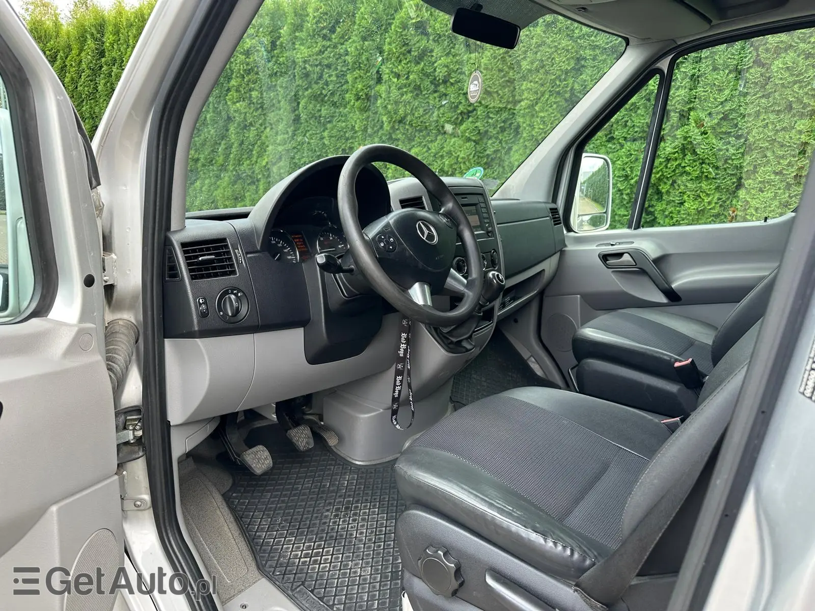 MERCEDES-BENZ Sprinter 319