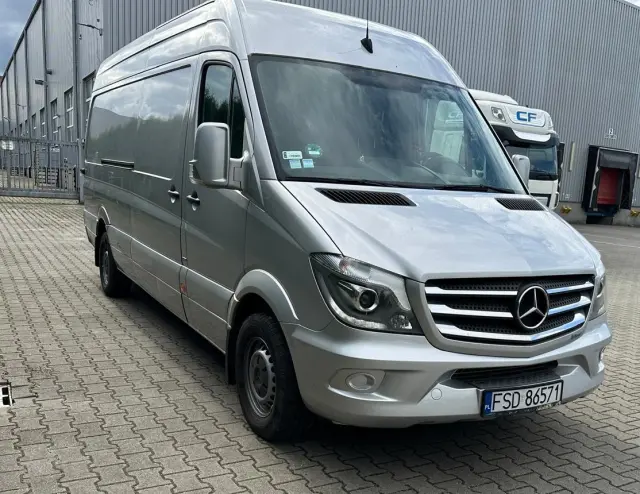 MERCEDES-BENZ Sprinter 319