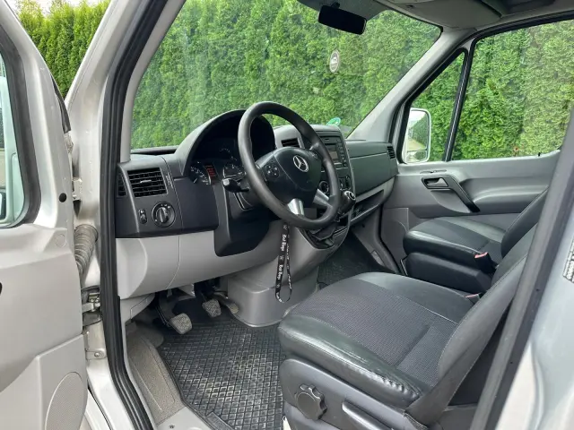 MERCEDES-BENZ Sprinter 319